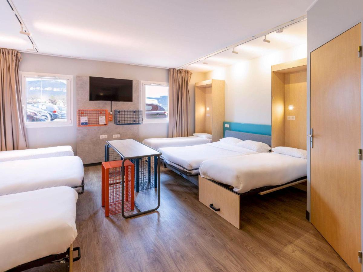 Ibis Budget Millau Viaduc Exterior foto